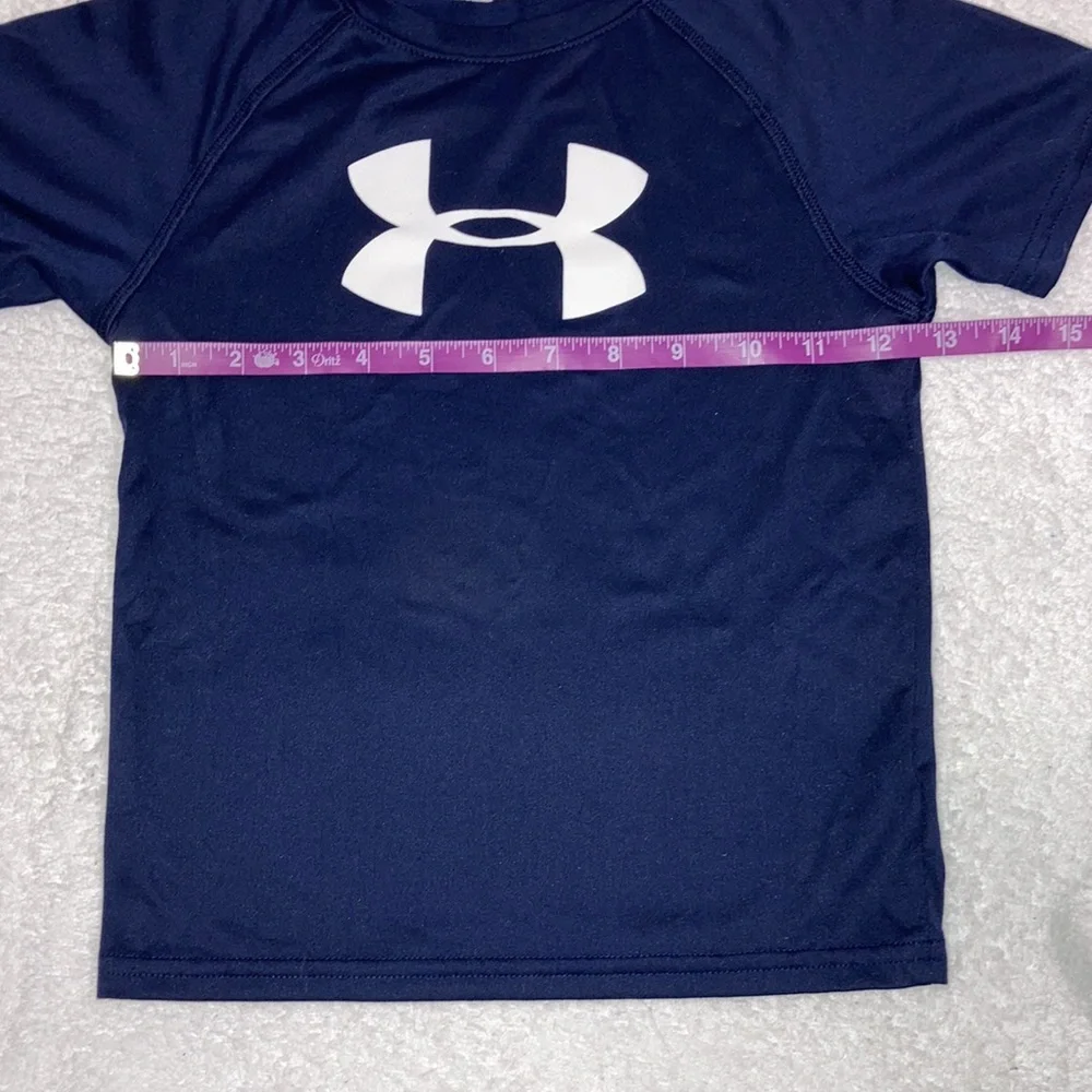 Underarmour heatgear navy blue shortsleeve tee size 4t